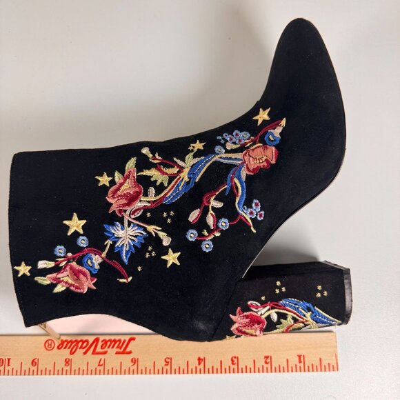 Black Embroidered Floral Suede Ankle Boots  Size 6/39  RUNS SMALL MORE SIZE 38 - Picture 7 of 7
